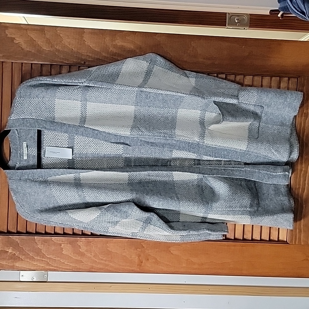 American Eagle Sweater Medium